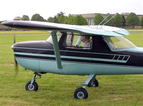 File:Cessna.150e.g-atef.arp.jpg - Wikipedia