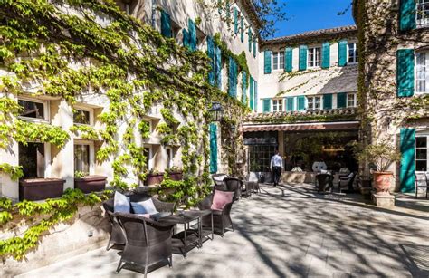 Le Prieure Baumaniere Hotel Avignon Dining - The Luxe Voyager: Luxury ...