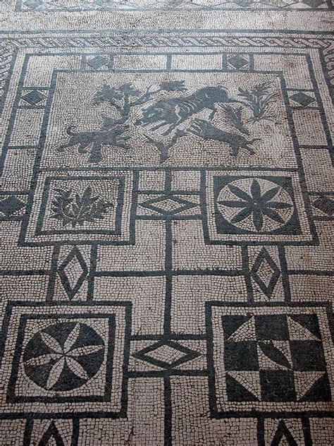 Pompeii Mosaic | Ancient pompeii, Ancient roman art, Roman mosaic art