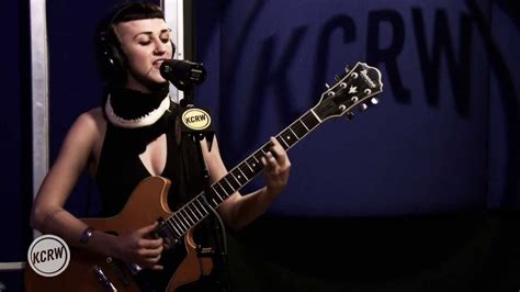 Hiatus Kaiyote performing "Nakamarra" Live on KCRW - YouTube