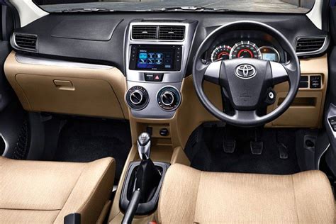 Toyota Avanza (2009-2018) Images - Check Interior & Exterior Photos | OtO