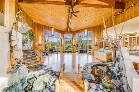 Alaska Lodge | Alaska Resorts | Halibut Cove | Alaska Log Cabin | Homer