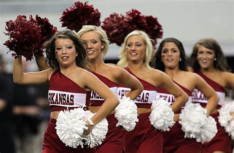 742 Arkansas Razorbacks Cheerleaders Photos and Premium High Res ...