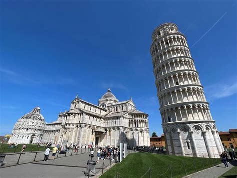 A Quick Visit to the Leaning Tower of Pisa