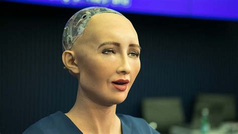 Sophia the Robot Speaks at the UN And Is Now A Citizen of Saudi Arabia ...