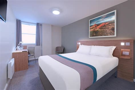 Travelodge Gatwick Airport Central, London | 2024 Updated Prices, Deals