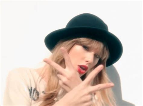 Taylor Swift Celebrates Being 22 In New Music Video - Clizbeats.com