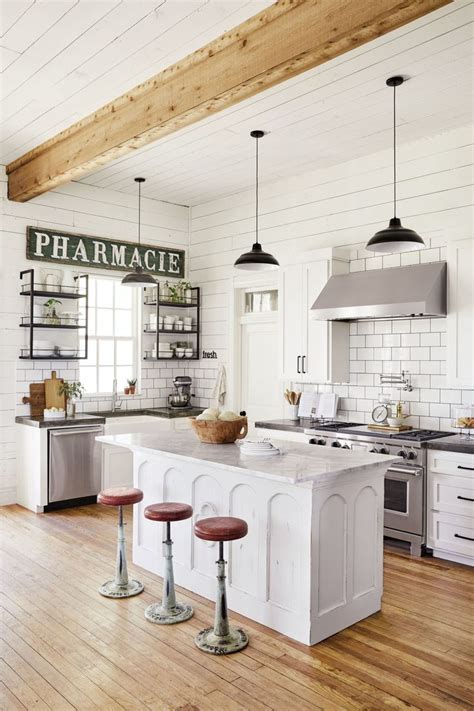 6 Best Joanna Gaines Kitchen Designs | Joanna gaines kitchen, Gaines kitchen, Kitchen style