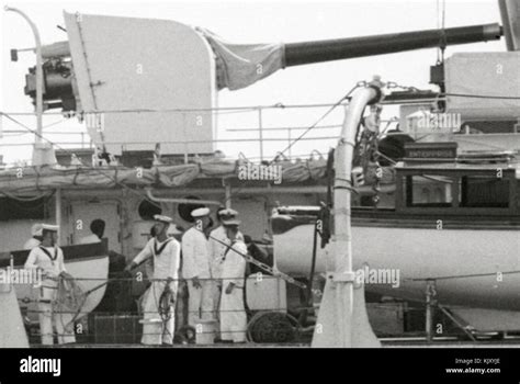 HMS Enterprise 6 inch gun clip 1936 LOC matpc 20251 Stock Photo - Alamy