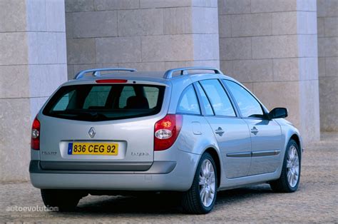 RENAULT Laguna Estate specs - 2001, 2002, 2003, 2004, 2005 - autoevolution