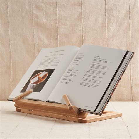 Bürstenhaus Redecker | Beechwood Cookbook Stand – Housework