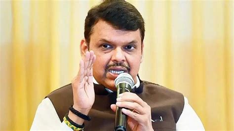 Devendra Fadnavis hails decision to give Bharat Ratna to ’iron man’ LK ...