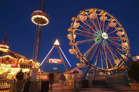 A Visitor's Guide to Kemah Boardwalk