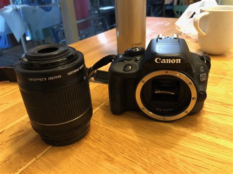 2nd hand Canon 100D with standard 18-55 mm lenses on sale