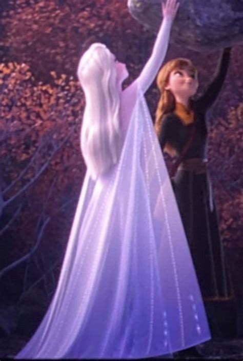 Elsa Frozen 2 White Dress Full Body - bmp-central