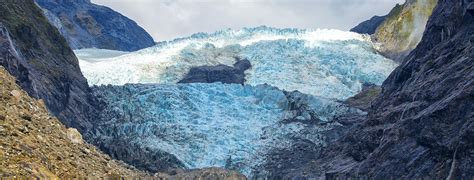 Battling weather at Franz Josef Glacier | Atlas & Boots