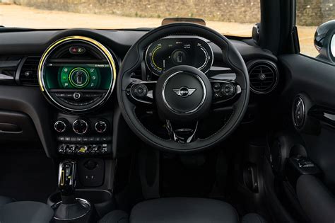 Mini Electric Interior, Sat Nav, Dashboard | What Car?