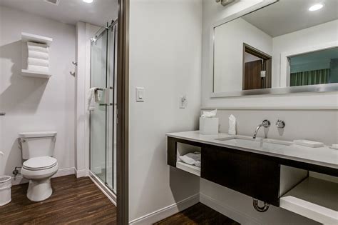 HAMPTON INN & SUITES DALLAS - CENTRAL EXPY NORTH PARK AREA - Updated 2024 Prices & Hotel Reviews ...