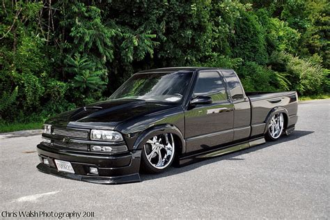 Gorgeous S10 Xtreme on some 22's! | Dropped trucks, Chevy s10, Chevrolet s 10