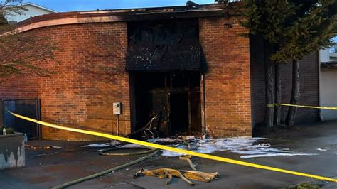 Lake City Community Center damaged in early morning fire