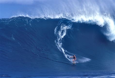 Red Bull Jaws sets new big wave invitational