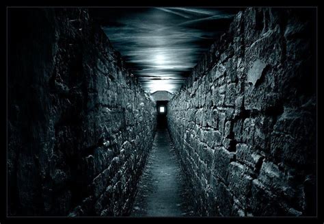 Dark tunnel Creepy Pictures, Ghost Hunting, Dark Places, Haunted Places, Ghost Stories, Mey ...