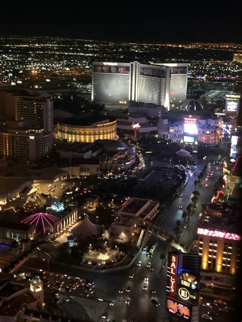 Eiffel Tower Viewing Deck: Bird’s Eye View of the Strip – Know Your Slots