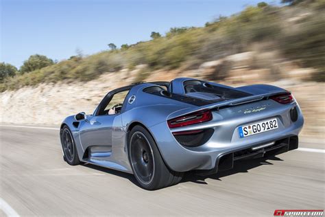 Road Test: 2014 Porsche 918 Spyder Review