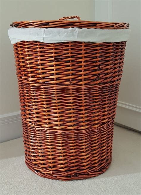 New Large Round Brown Wicker Laundry Basket with Lid | in Esher, Surrey | Gumtree