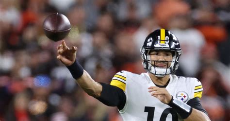 Steelers' Mike Tomlin 'Definitively' Not Benching Mitchell Trubisky ...