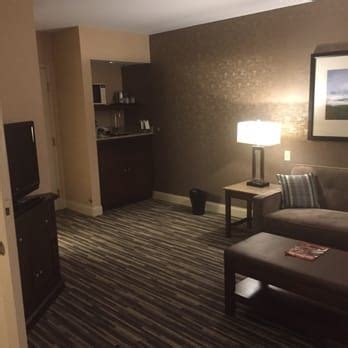 Sheraton Suites Akron Cuyahoga Falls - 62 Photos & 56 Reviews - Hotels ...