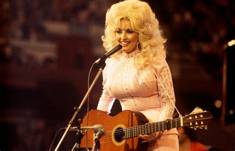 Did Dolly Parton Write 'Jolene' and 'I Will Always Love You' in One Day? | Snopes.com