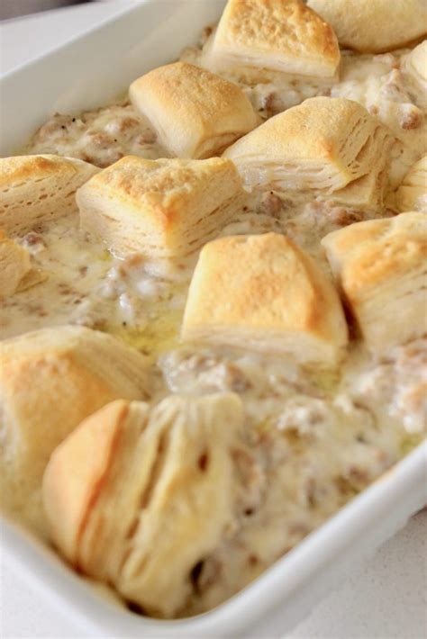 15 Biscuits and Gravy Casserole Anyone Can Make – Easy Recipes To Make ...