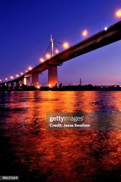 Westgate Bridge Fotografías e imágenes de stock - Getty Images