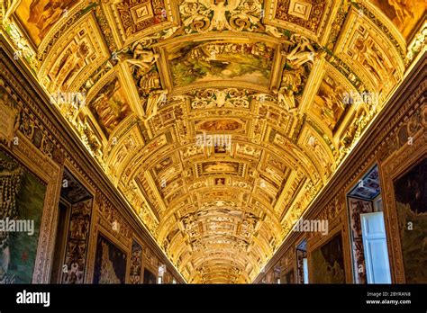 Vatican Museums - Gallery of the Geographical Maps Stock Photo - Alamy