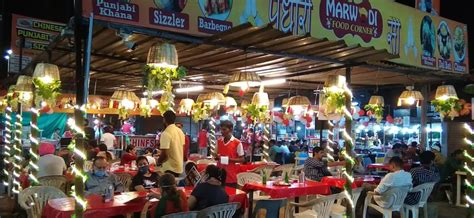 Famous Places to eat in Vadodara – Food tour | Rohal's Diary