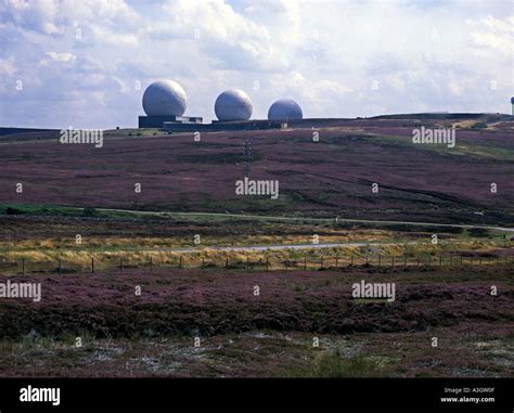 Raf fylingdales early warning radar hi-res stock photography and images ...