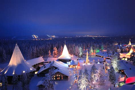 Top 5 Travel Destinations in the World to Celebrate Christmas | Trey ...