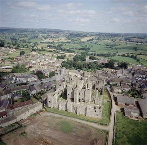 Middleham Castle | English castles, Castle, English heritage