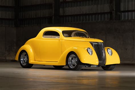 1937 FORD CUSTOM COUPE