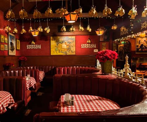 Eat Your Way Through Steak and Martinis at L.A.'s Best Old-School ...