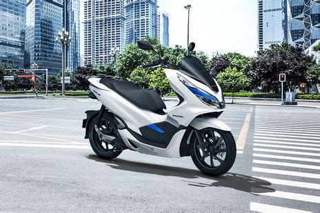 Honda PCX Electric Estimated Price, Launch Date 2022, Images, Specs, Mileage