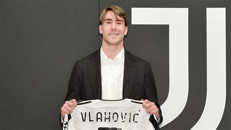 Dusan Vlahovic: Juventus complete £66.6m signing of striker from Fiorentina | Football News ...