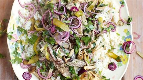 Jamie Oliver's 15 Minute Meals: Beef Stroganoff with Fluffy Rice, Red Onion & Parsley Pickle ...