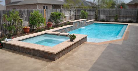 College Station pool design Bryan pool builder Brazos Valley geometric pool