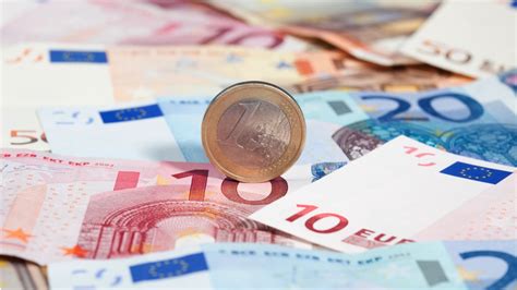 L'euro fa vent'anni: cosa ha funzionato e cosa manca alla moneta comune ...