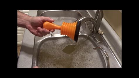 Unblocking Kitchen Sink With Plunger | Besto Blog