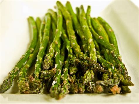 Cooking Weekends: Roasted Asparagus