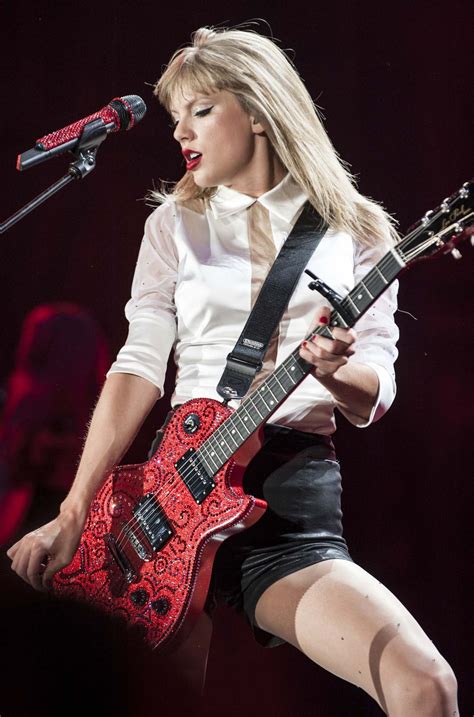 Hq Celebrity Pictures | Taylor swift red, Taylor swift hot, Taylor swift concert