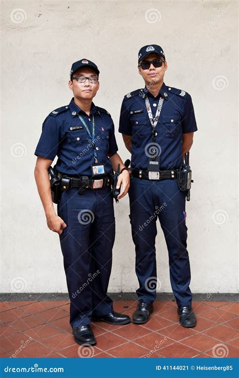 Polizia di Singapore fotografia editoriale. Immagine di occupazione - 41144021